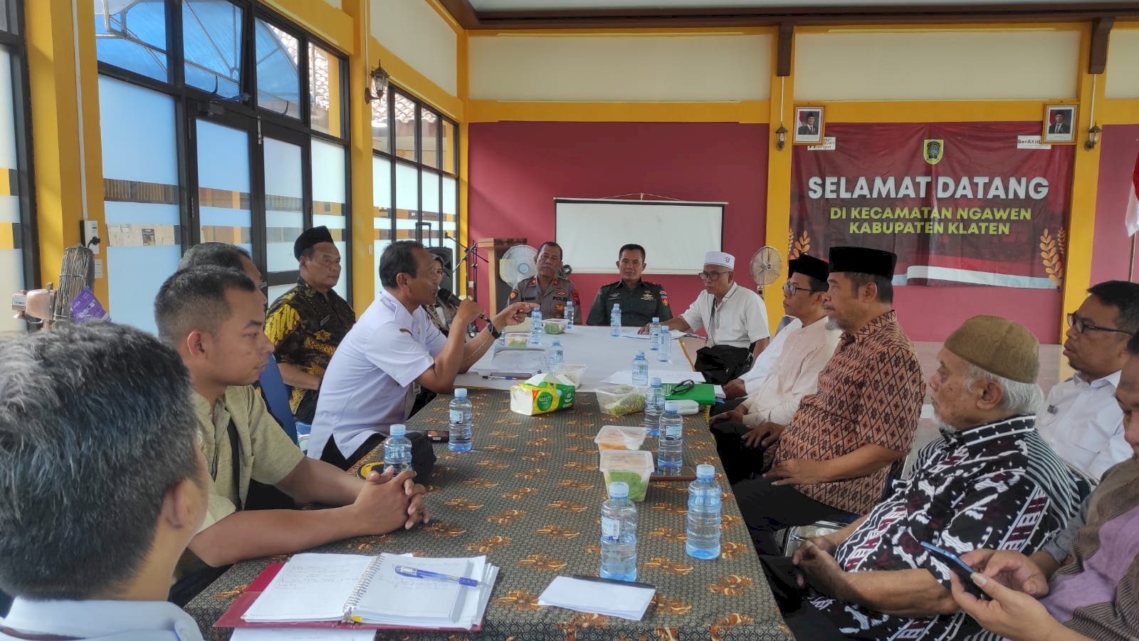 RAPAT KOORDINASI PERSIAPAN PEMBERANGKATAN CALON JAMAAH HAJI KECAMATAN NGAWEN