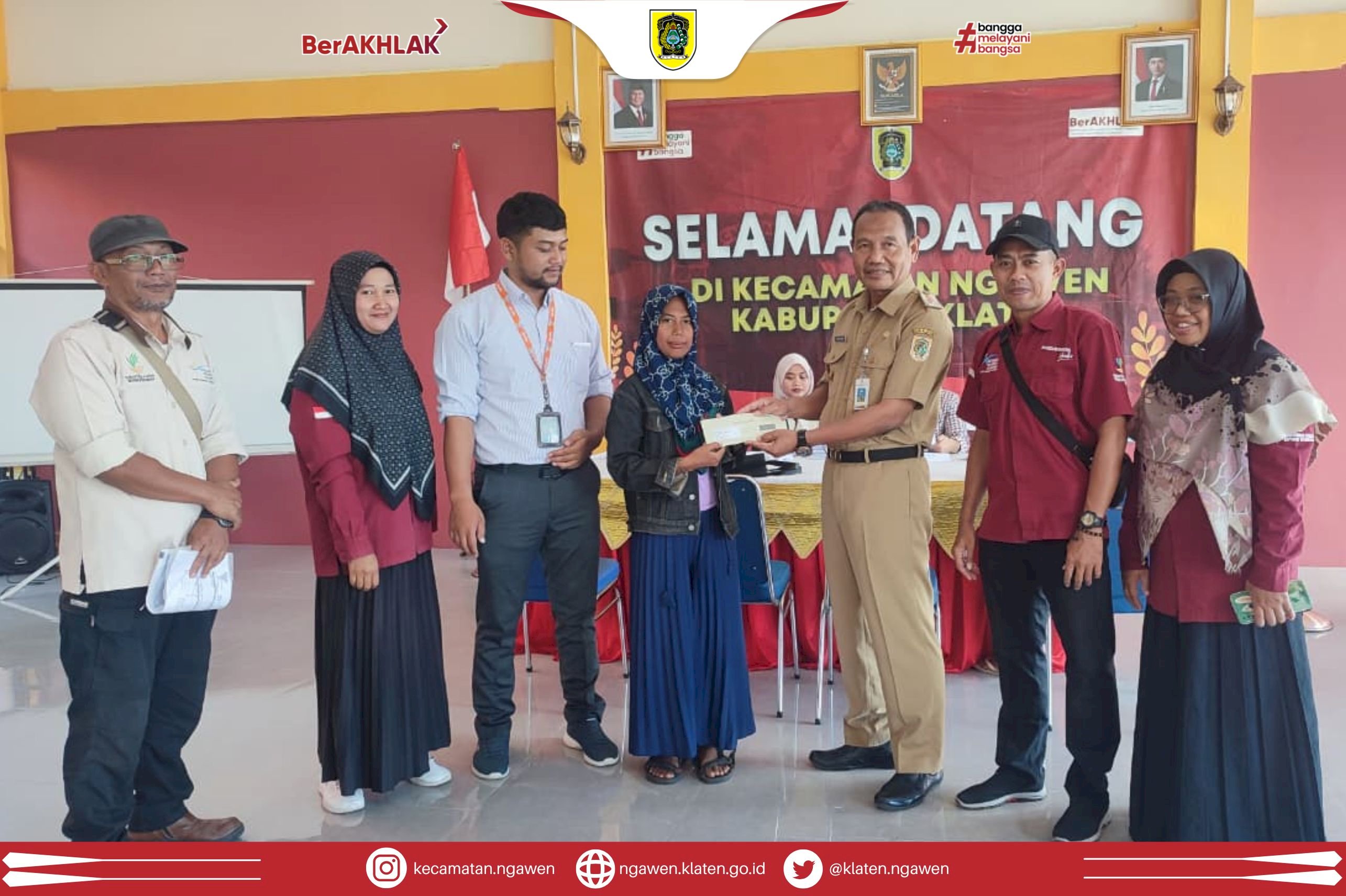 Pendistribusian-Kartu-KKS-BNI-di-Pendopo-Kecamatan-Ngawen